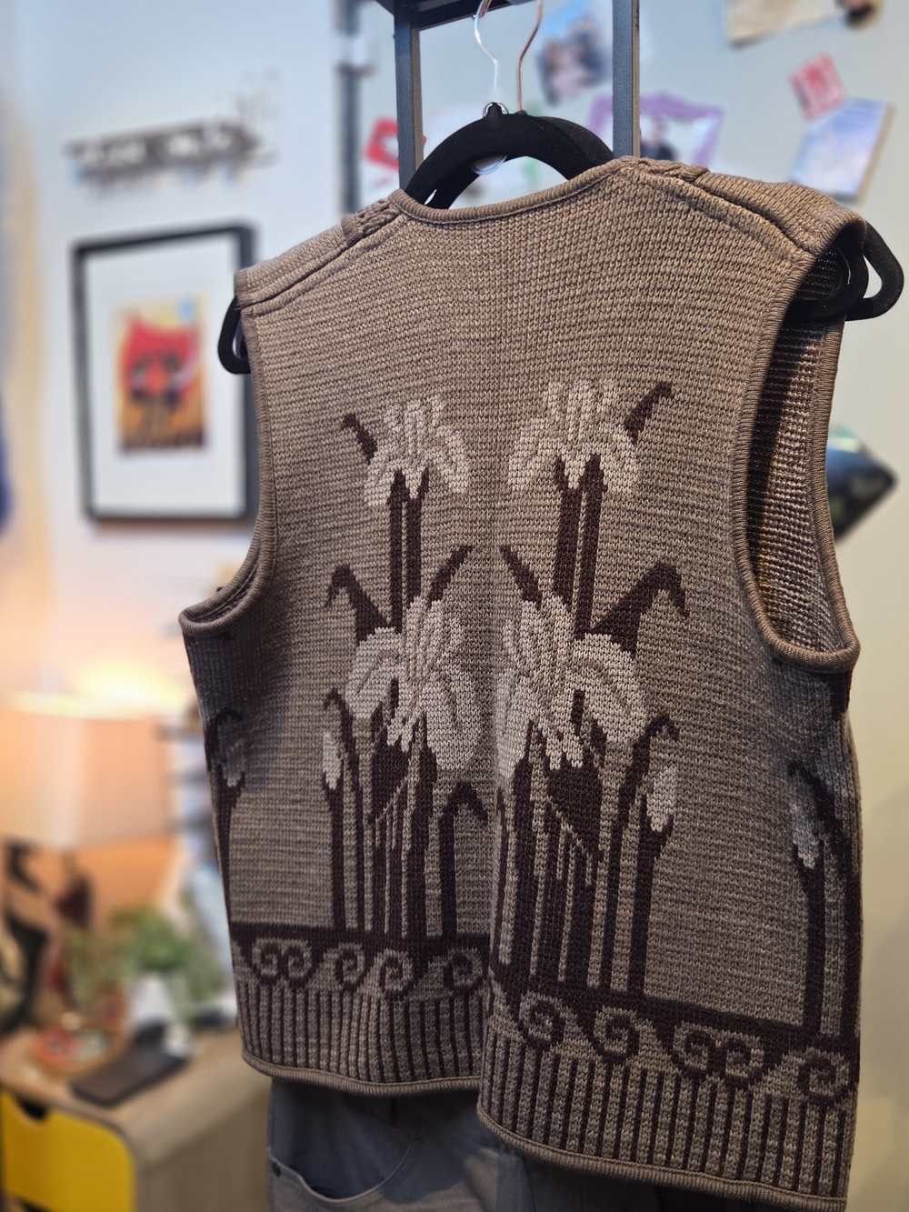 Tan/Brown Floral Button Front Knit Vest (Unsized/Unisex) - Picture 4 of 5